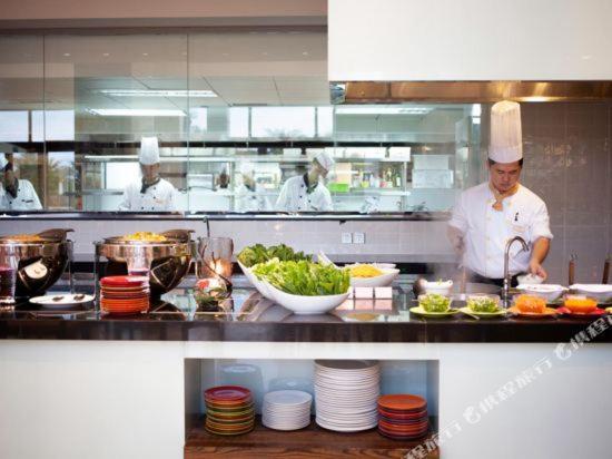 Aloha Oceanfront Suite Resort Lingshui  Екстер'єр фото